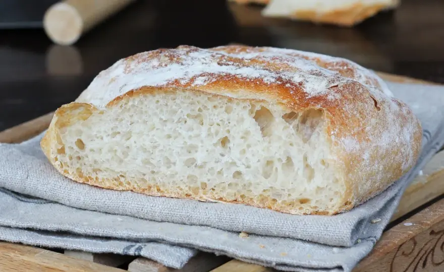 Pane fatto in casa, la guida per una pagnotta ben lievitata