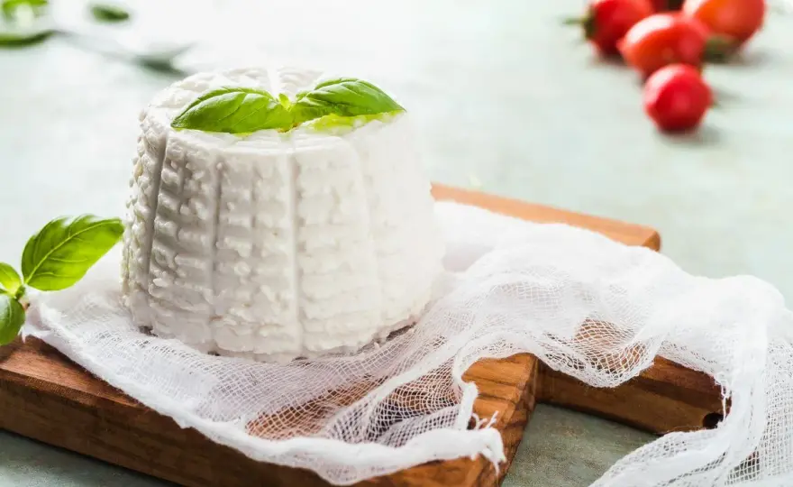 Ricotta fatta in casa - Il metodo perfetto per ogni ricetta
