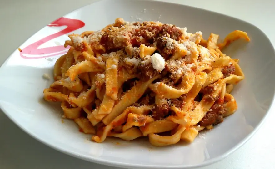 Tagliatelle al Ragù - La Ricetta Perfetta e gli Errori da Evitare