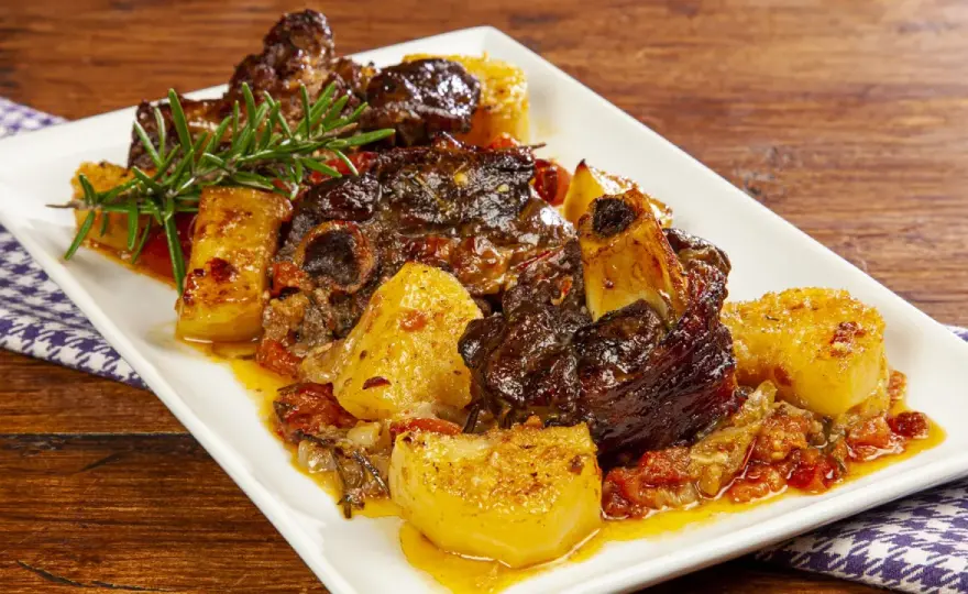 Agnello al forno con patate - La ricetta perfetta