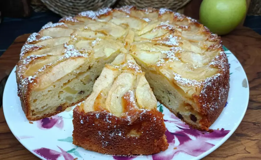 Torta di mele soffice, la ricetta classica e i trucchi