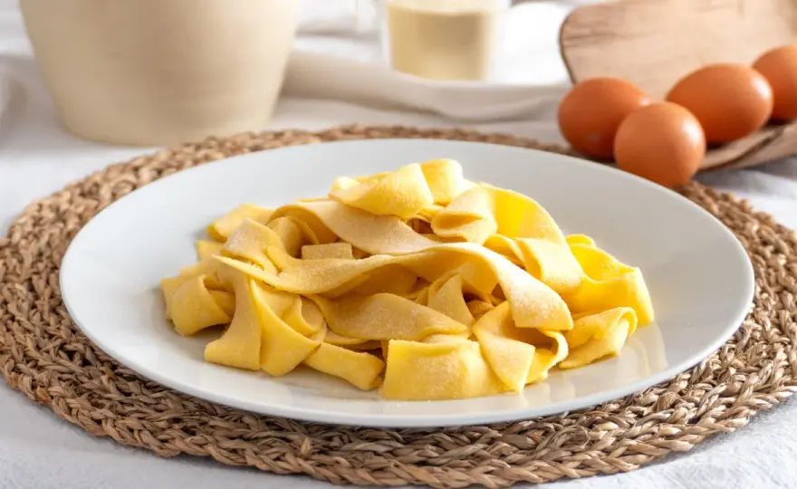 Pasta Fresca all'Uovo - Guida Completa per un Impasto Perfetto