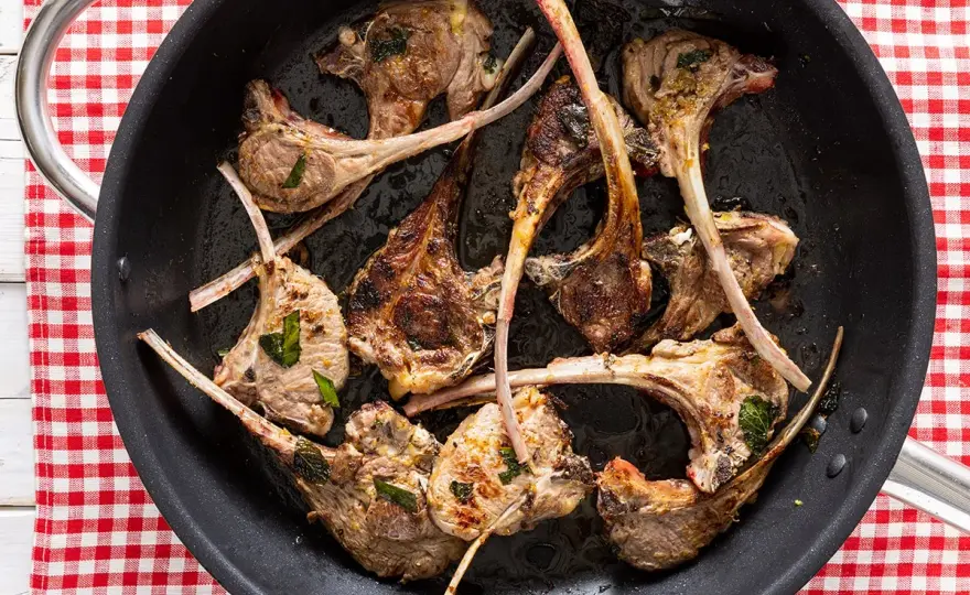 Agnello in padella - La ricetta per una carne tenera
