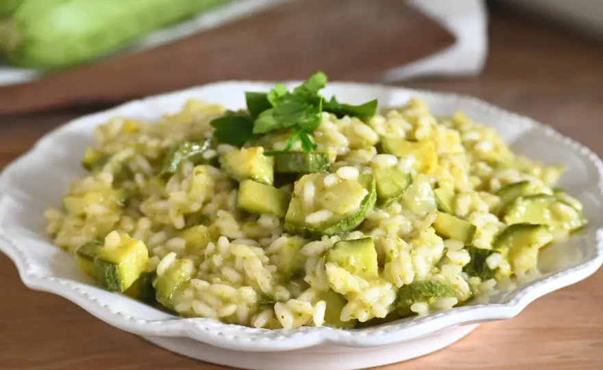 Risotto alle zucchine perfetto - La ricetta cremosa e gli errori da evitare