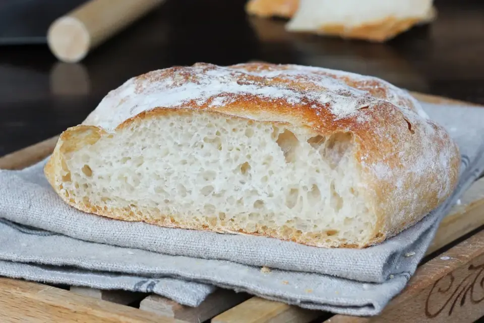 Pane fatto in casa, la guida per una pagnotta ben lievitata